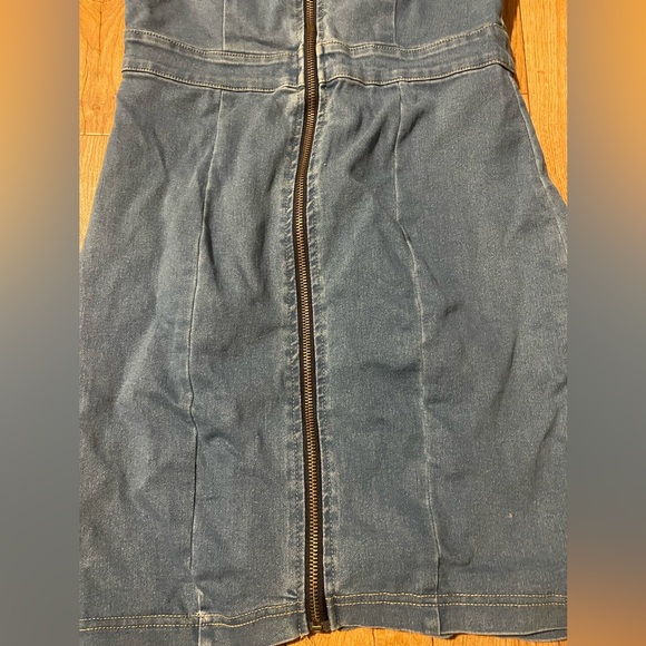 Haute Monde Jean Dress! - Picture 5 of 7